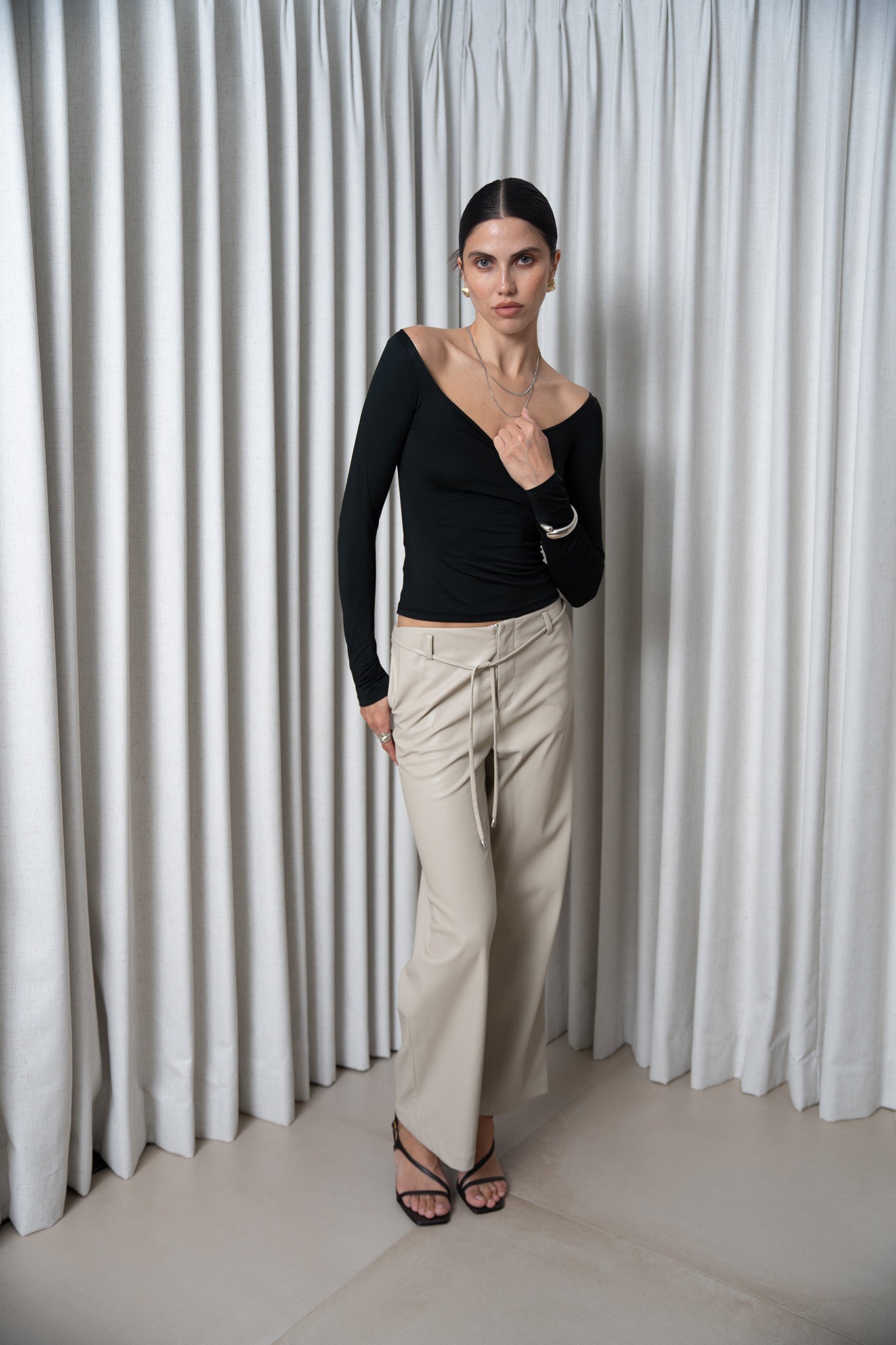 Xiaoyuan Gong New York The OPERA soft vegan leather straight pants in beige