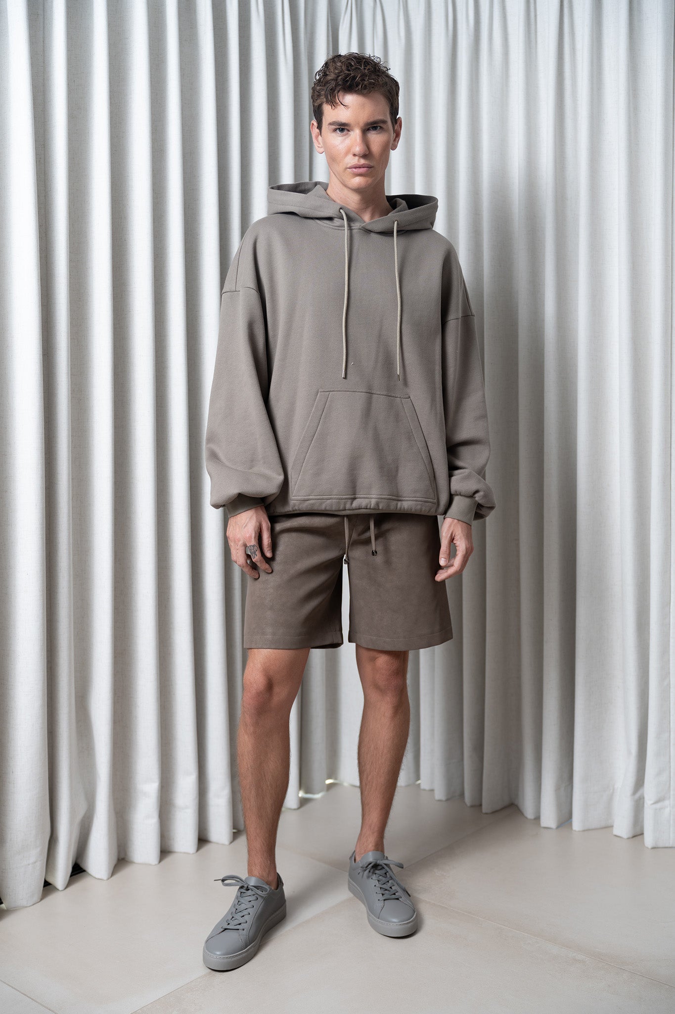Xiaoyuan Gong New York Unisex oversized fleece hoodie in light grey