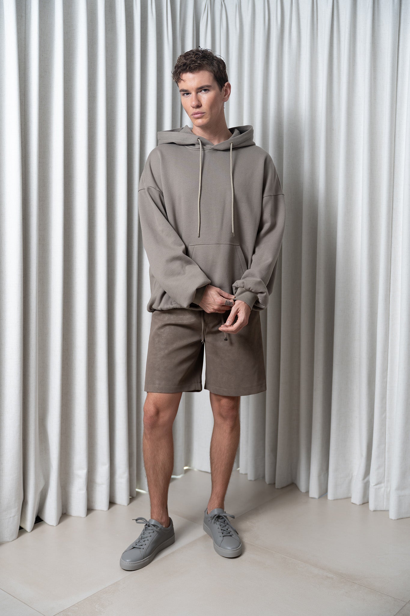 Xiaoyuan Gong New York Unisex oversized fleece hoodie in light grey