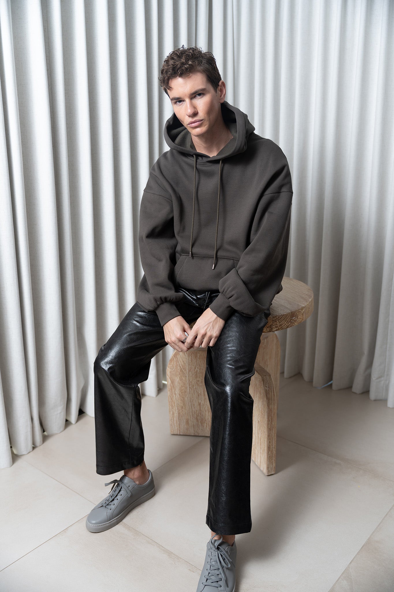 Xiaoyuan Gong New York Unisex oversized fleece hoodie in olive green